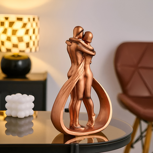 Quirtis Modern Resin Couple Figurine - Embracing and Kissing Romantic Decor